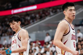 赛地聚焦——足总杯今晨热度飙升，广东宏远豪取连胜，压力陡增，年轻球员得到机会的简单介绍